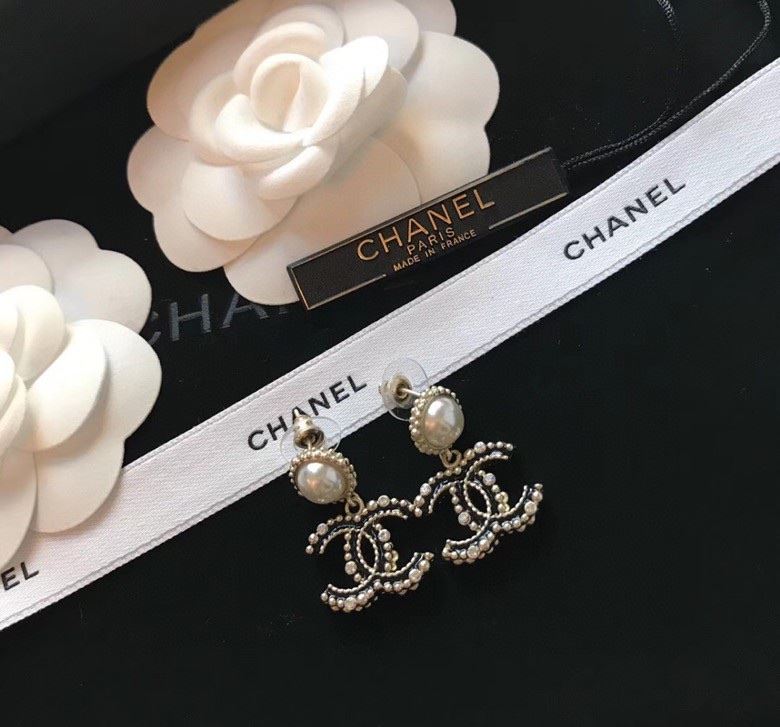 Ch**el earrings